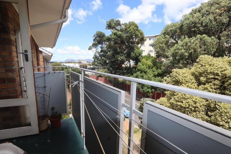 2 Bedroom Property for Sale in Claremont Western Cape